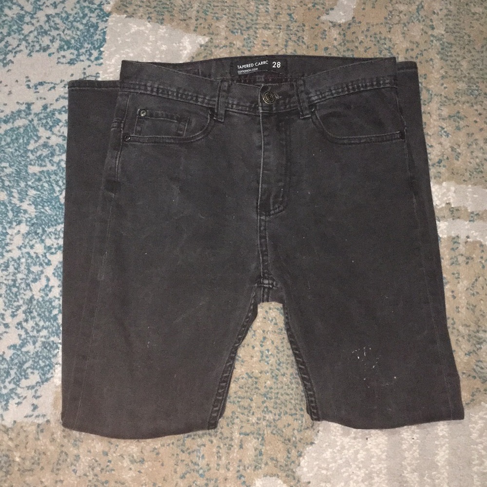 Black Cotton:On jeans